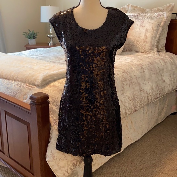 Belle Du Jour Dresses & Skirts - Sequenced Little Black Dress! Belle Du Jour Brand Scoop Neck Dress